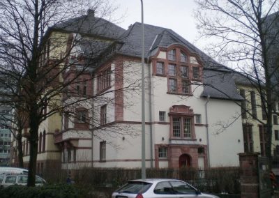 Holzfenster und Holzhaustüren: Schule für Bekleidung und Mode Frankfurt a.M.