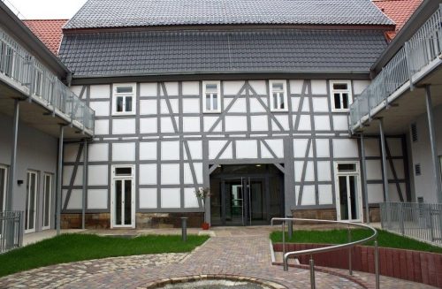 Holzfenster und Holzhaustüren: Wohnheim Immenhausen