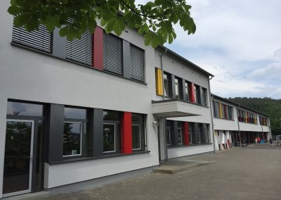 Holz-Aluminiumfenster und -haustüren: Waldschule Marburg-Wehrda