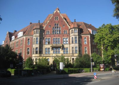Holzfenster und Holzhaustüren: Fachhochschule Hüfferstift Münster
